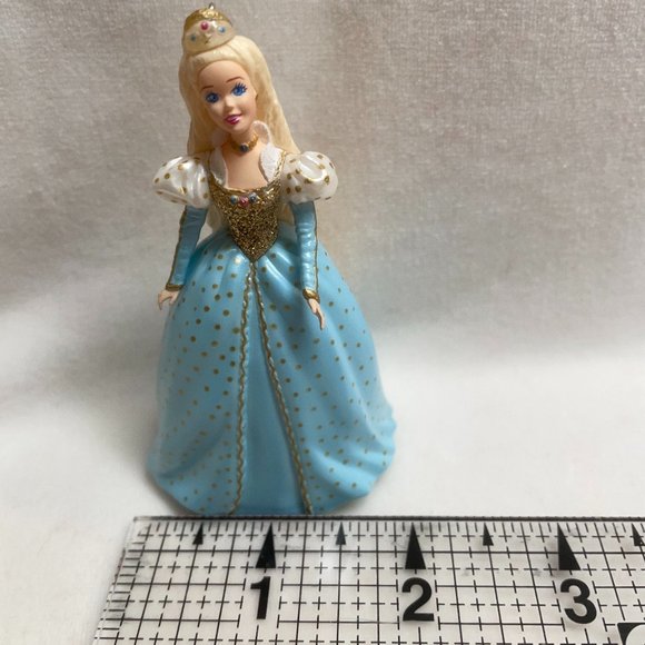 Barbie Hallmark Ornaments - Set of 3. - Picture 8 of 14